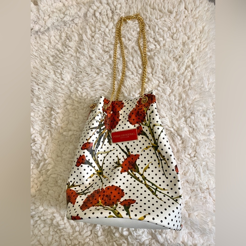 Stylish New Red Floral & Black Polka Dot Gold Chain Bucket Shoulder Bag - Picture 4 of 5